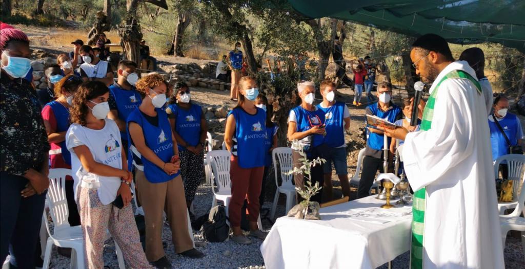 Lato Sant'Egidio na Lesbos: szkoła pokoju, kursy angielskiego, solidarna restauracja i przyjaźń, która się nie kończy
